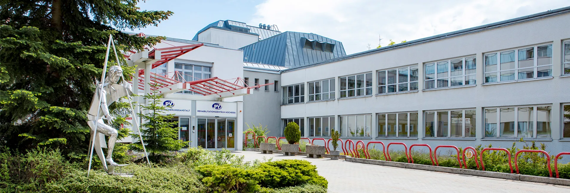 Reha-Zentrum Hochegg Eingangsbereich au&szlig;en